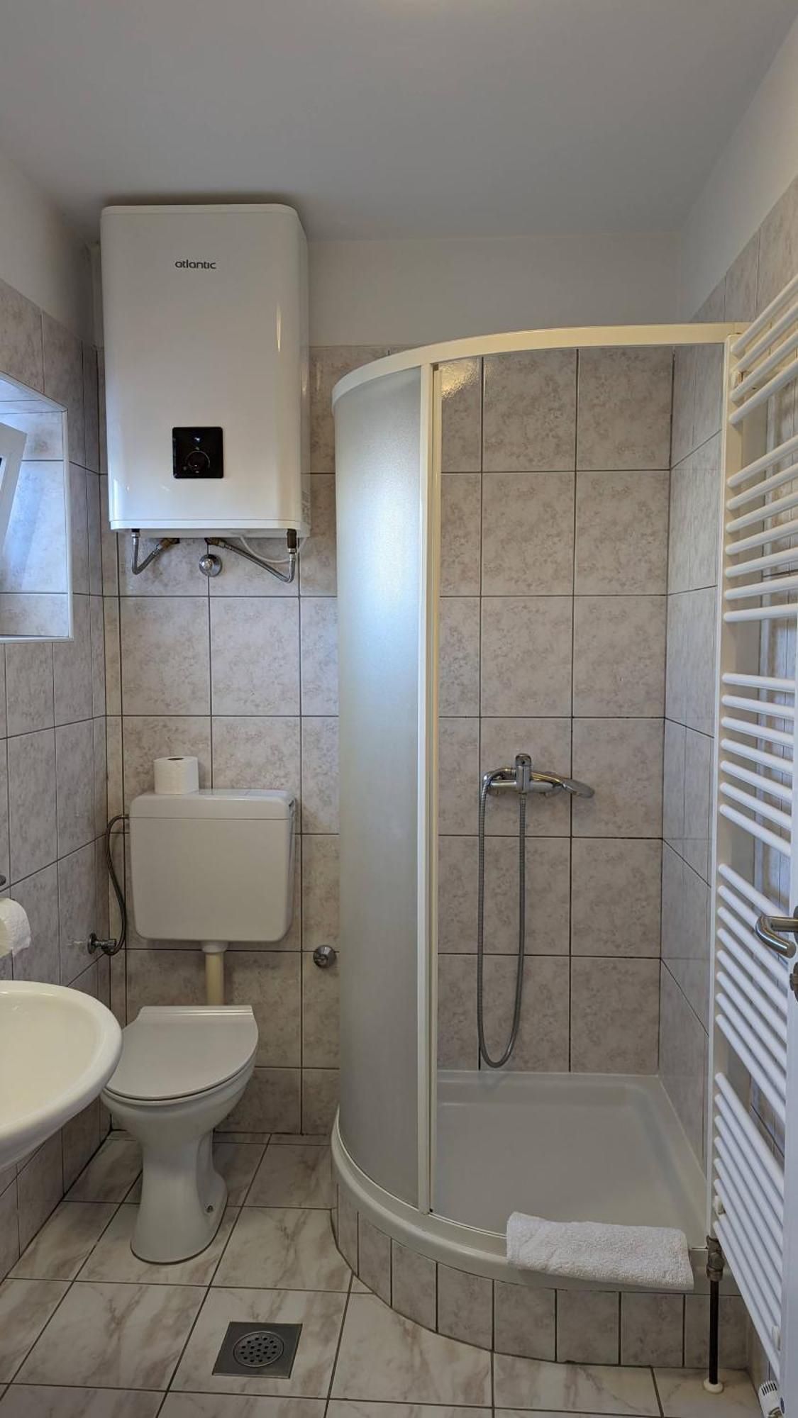 Apartments Kety - Central Heating Криквеница Екстериор снимка