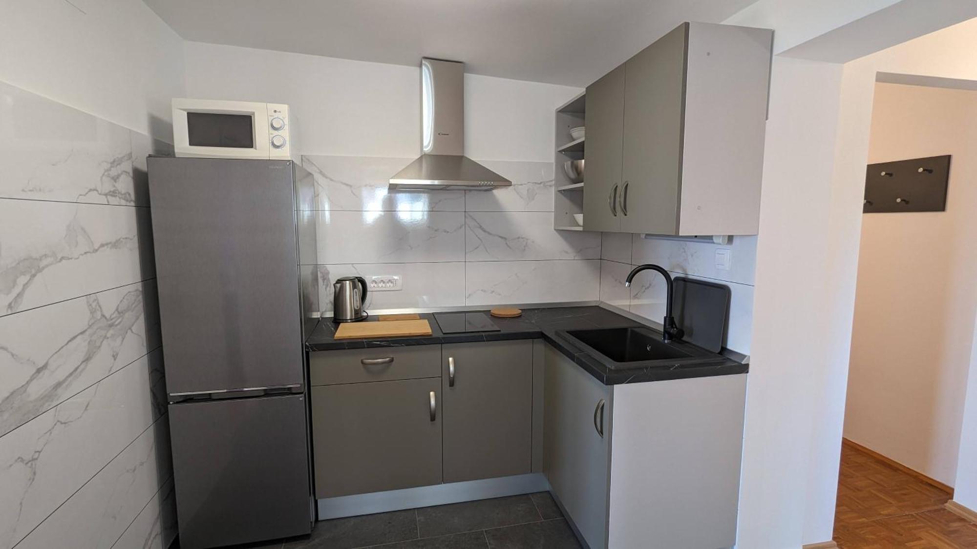 Apartments Kety - Central Heating Криквеница Екстериор снимка